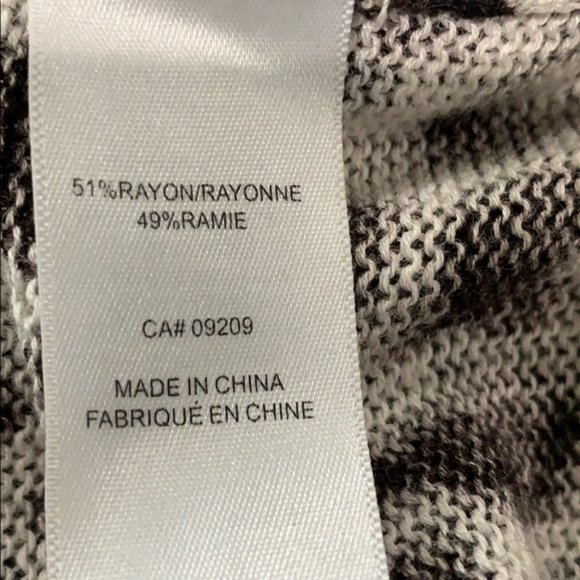 Cleo Sweater Size XS - Picture 5 of 5